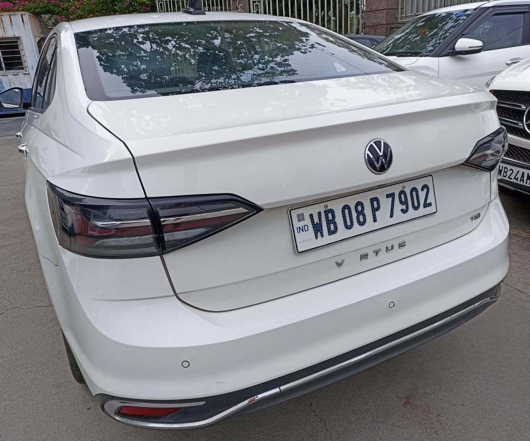 Volkswagen Virtus Topline 1.0 Tsi At